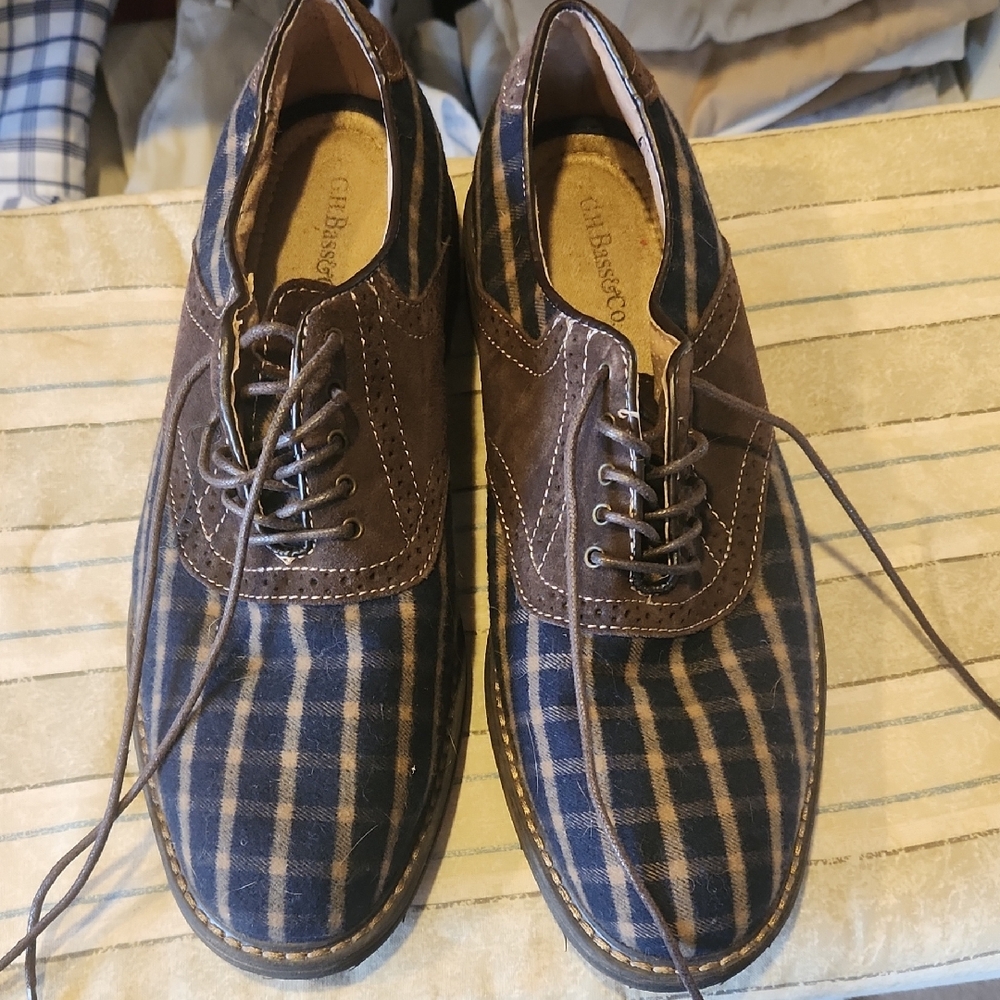 G.H. Bass & Co. Men's Oxford in Brown and Blue Check